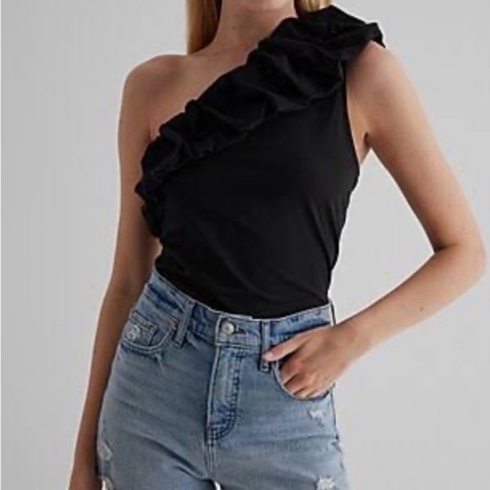 {Express} Black Ruffled bodysuit